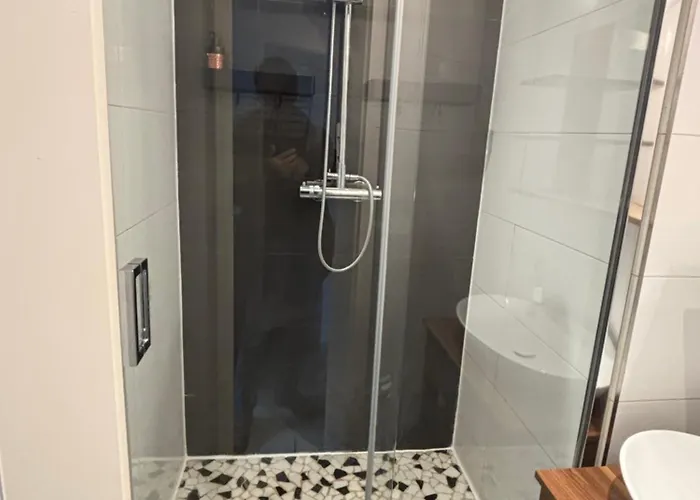 Zentrum, Moderne Maisonette, Parkplatz Inklusive アパート *